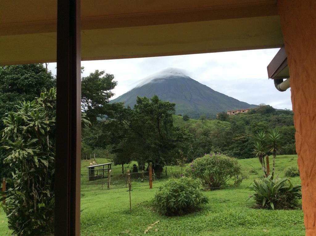 Cabinas Los Guayabos Hotel La Fortuna Ruang foto